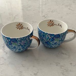 Lilly Pulitzer blue mugs - set of 2